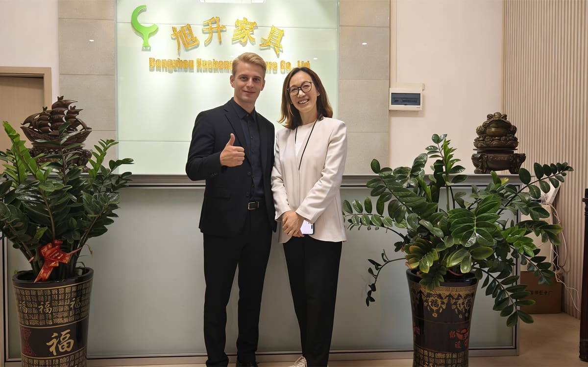 Xusheng Furniture: Tailored Office Furniture Spurs 87.9% Turnover Growth for Loyal Client article cover
