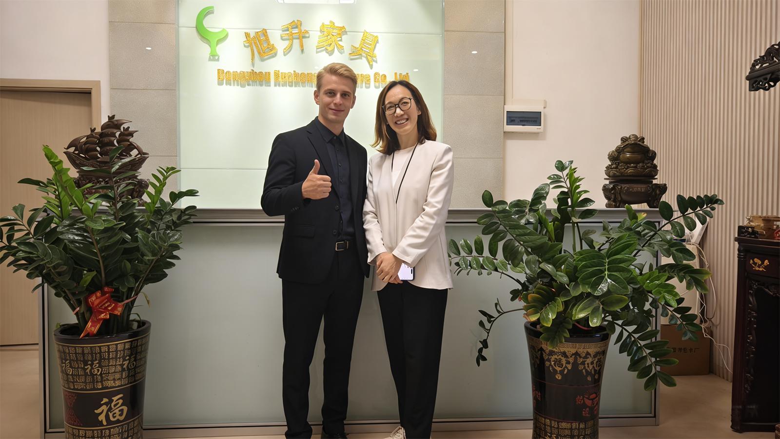 Xusheng Furniture: Tailored Office Furniture Spurs 87.9% Turnover Growth for Loyal Client