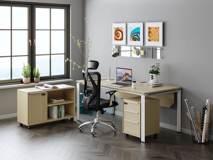 Executive office desk with side cabinet, mobile pedestal and ergonomic chair